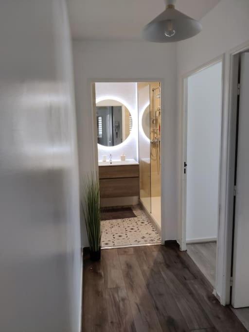 דירות App 5 Pers, Parking, 3Mn Rer A, 40 Mn Du Centre De Paris, Cergy Le Haut מראה חיצוני תמונה